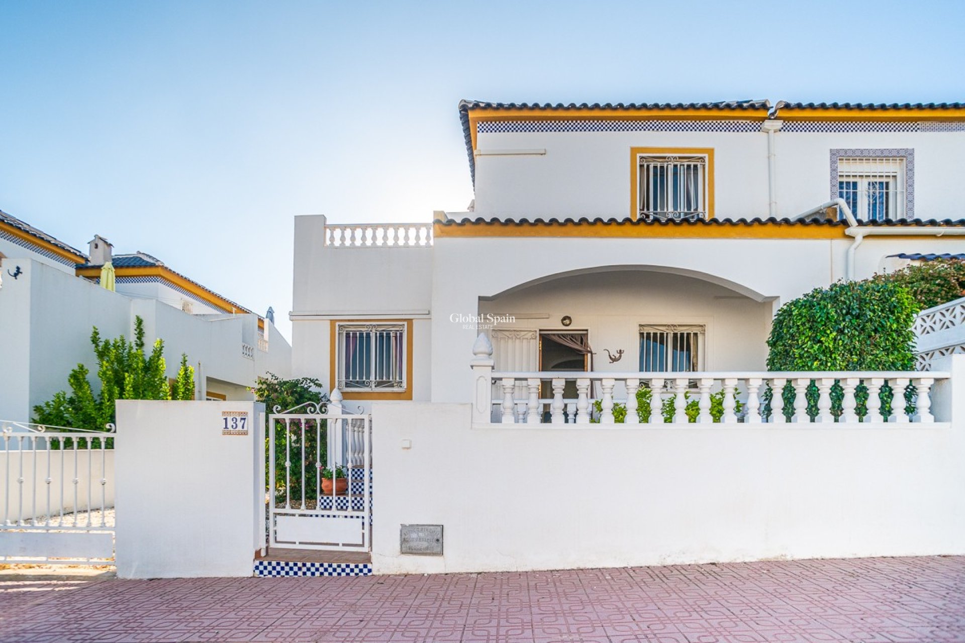 Wederverkoop - Quad Huis -
ORIHUELA COSTA - Los Balcones