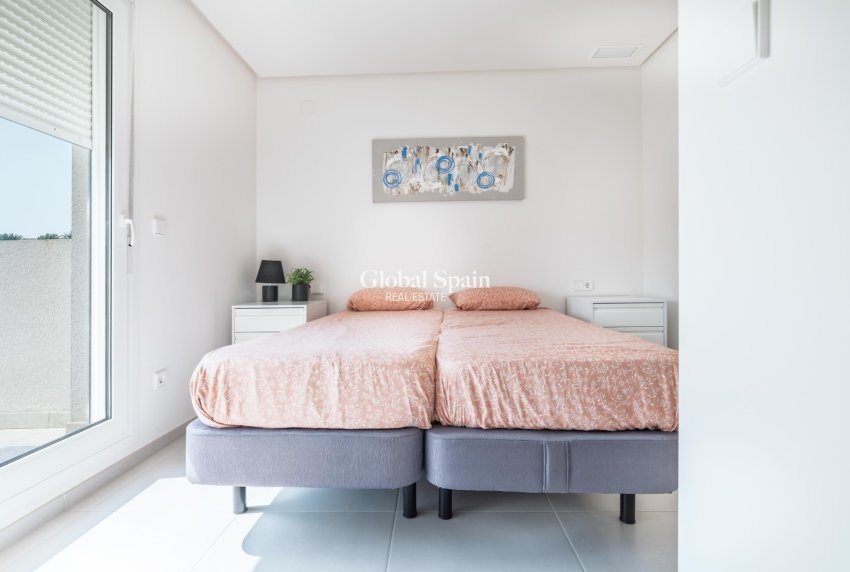 Wederverkoop - Quad Huis -
TORREVIEJA - Aguas Nuevas