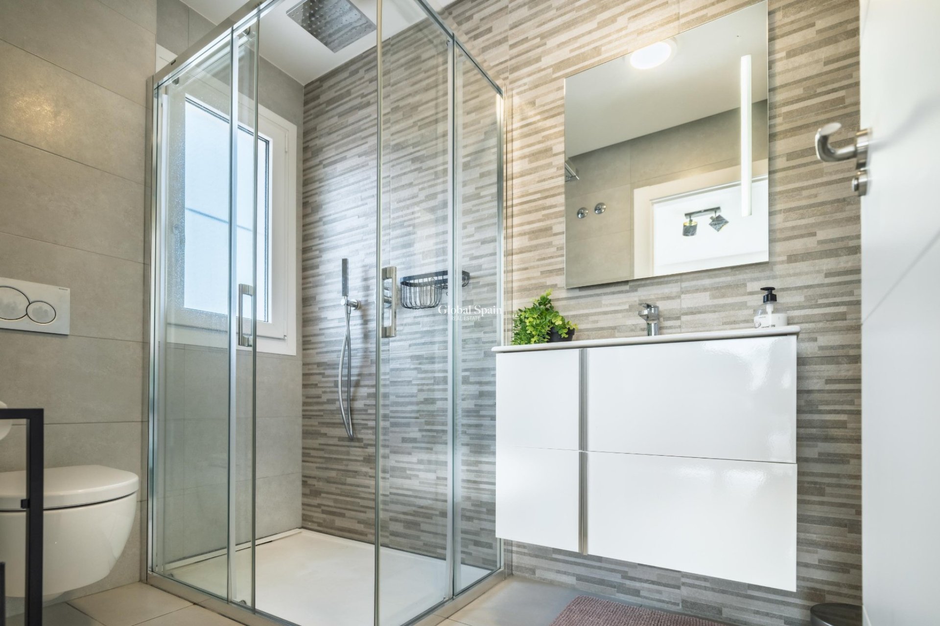 Wederverkoop - Quad Huis -
TORREVIEJA - Aguas Nuevas