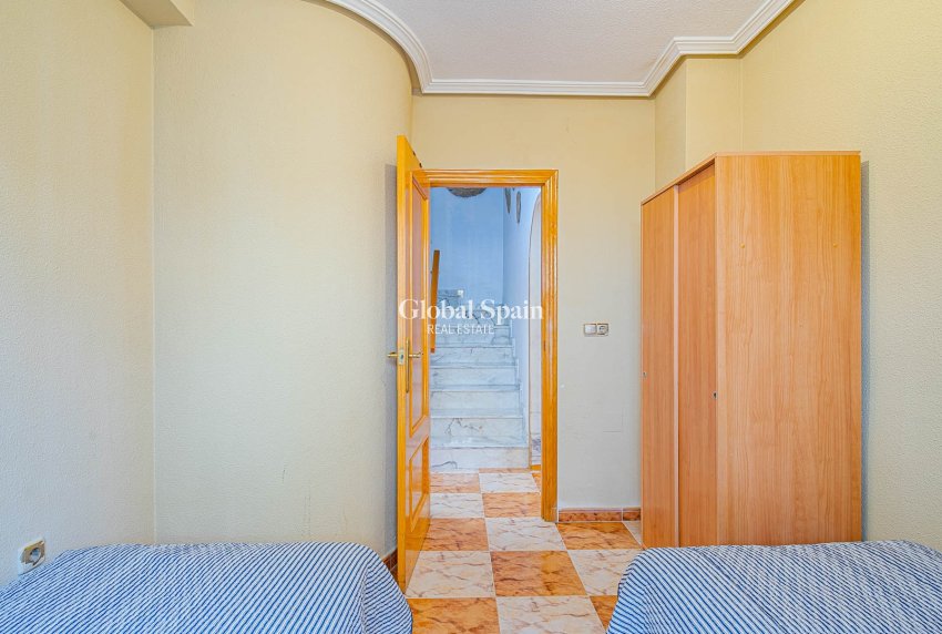 Wederverkoop - Quatro huis -
ORIHUELA COSTA - Lomas de Cabo Roig