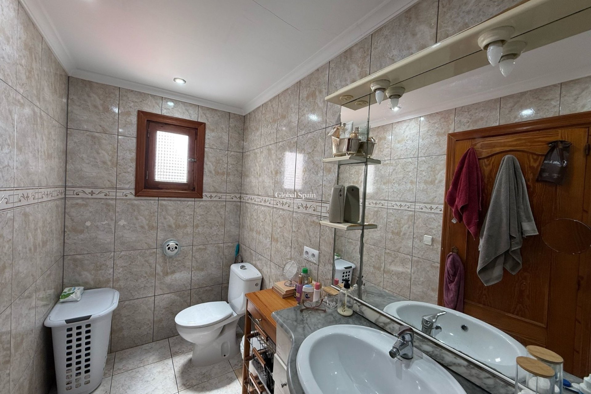 Wederverkoop - Studie -
MORAIRA_TEULADA - center