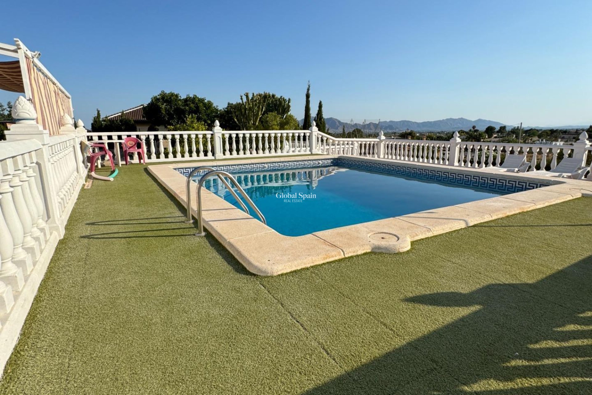 Wederverkoop - VILLA -
ALBATERA - Partida Lomas