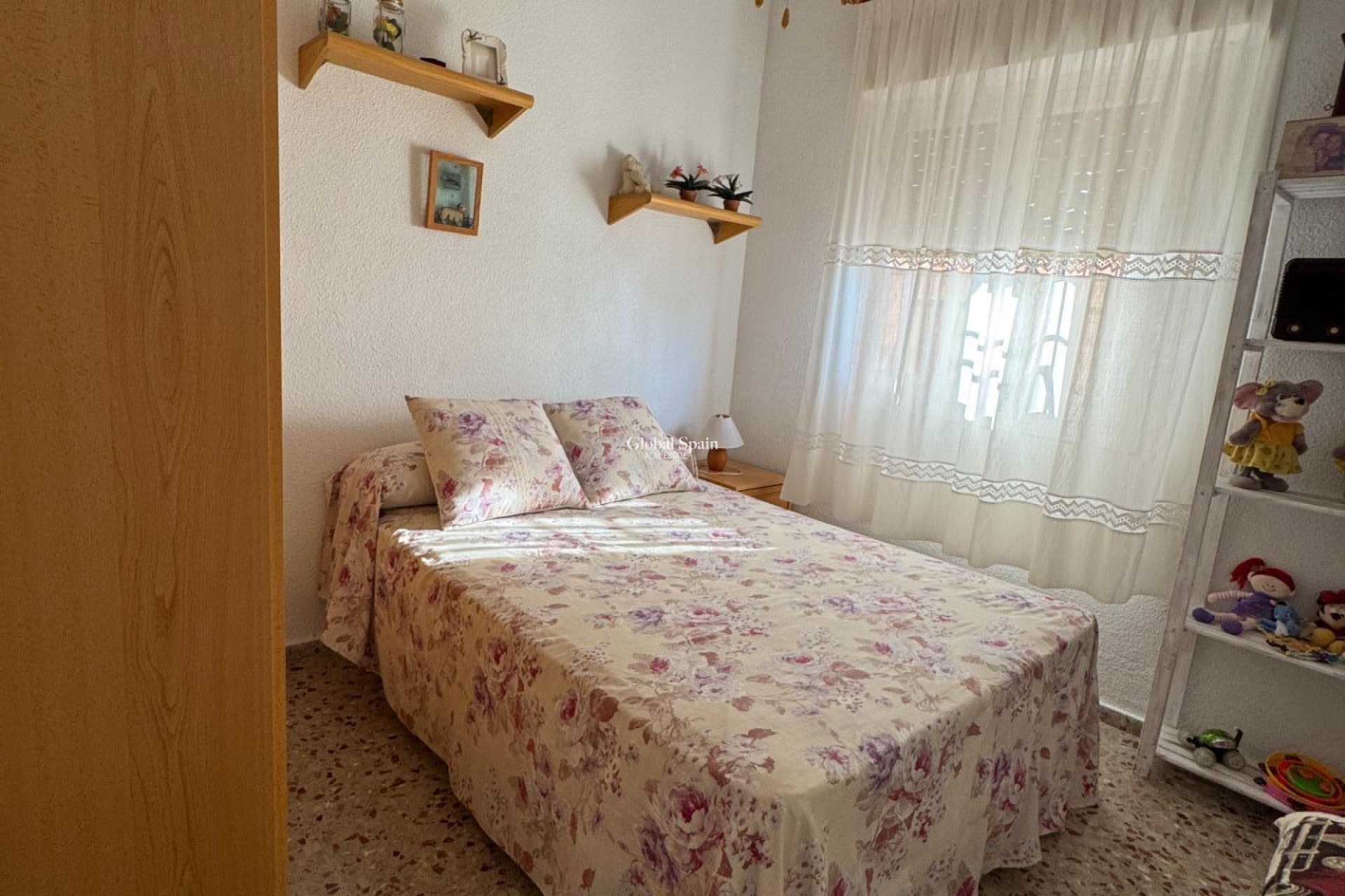 Wederverkoop - VILLA -
ALBATERA - Partida Lomas