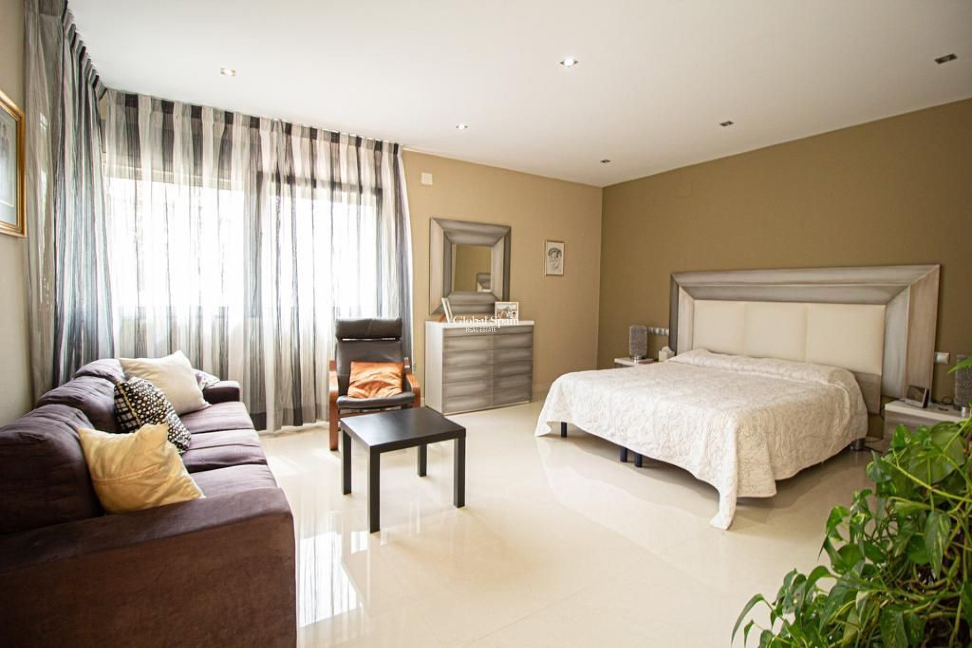 Wederverkoop - VILLA -
ALFAZ DEL PI - Albir