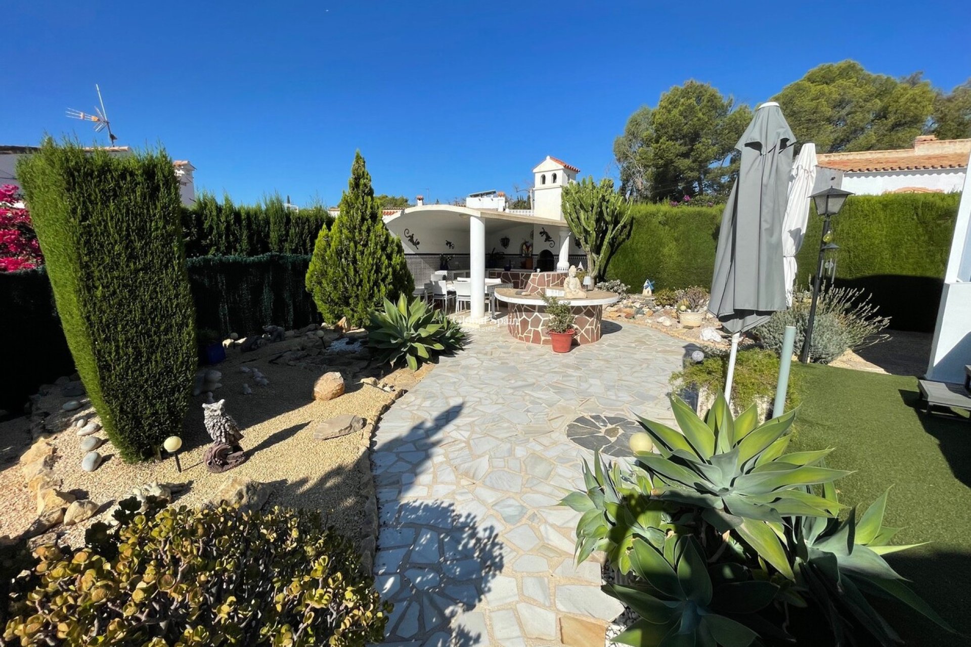Wederverkoop - VILLA -
ALFAZ DEL PI - Costa Blanca
