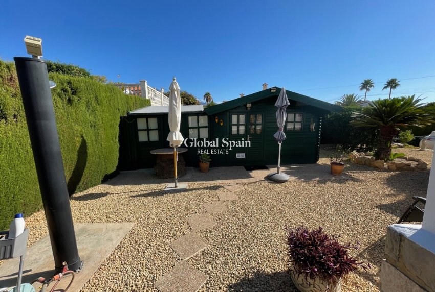 Wederverkoop - VILLA -
ALFAZ DEL PI - Costa Blanca