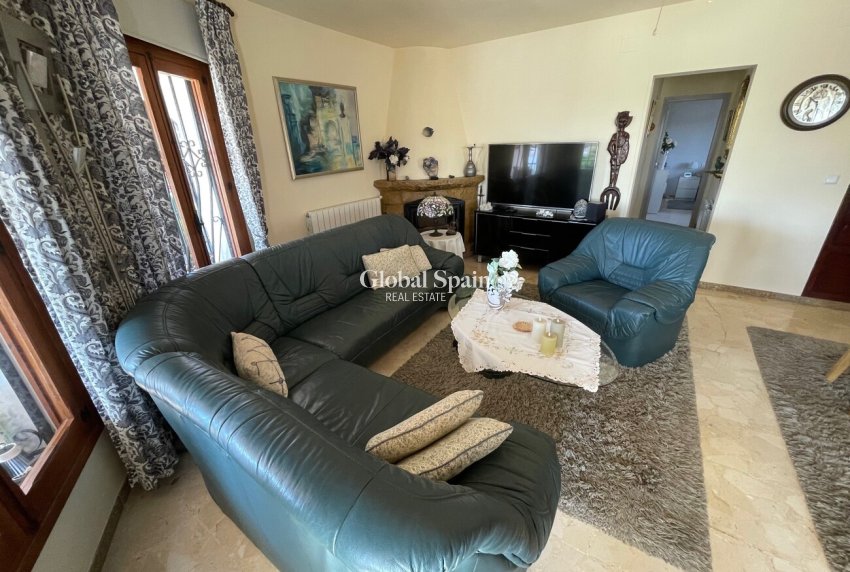 Wederverkoop - VILLA -
ALFAZ DEL PI - Costa Blanca