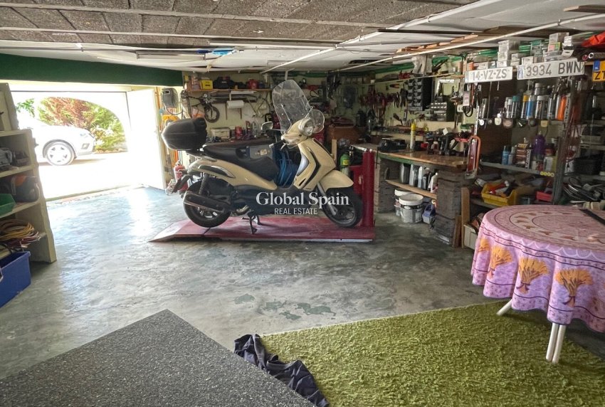 Wederverkoop - VILLA -
ALFAZ DEL PI - Costa Blanca