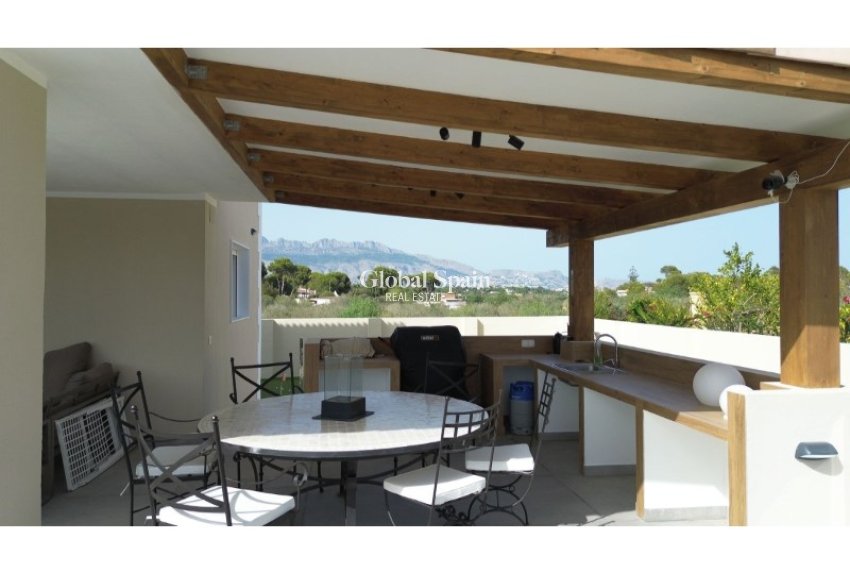 Wederverkoop - VILLA -
ALFAZ DEL PI - Costa Blanca