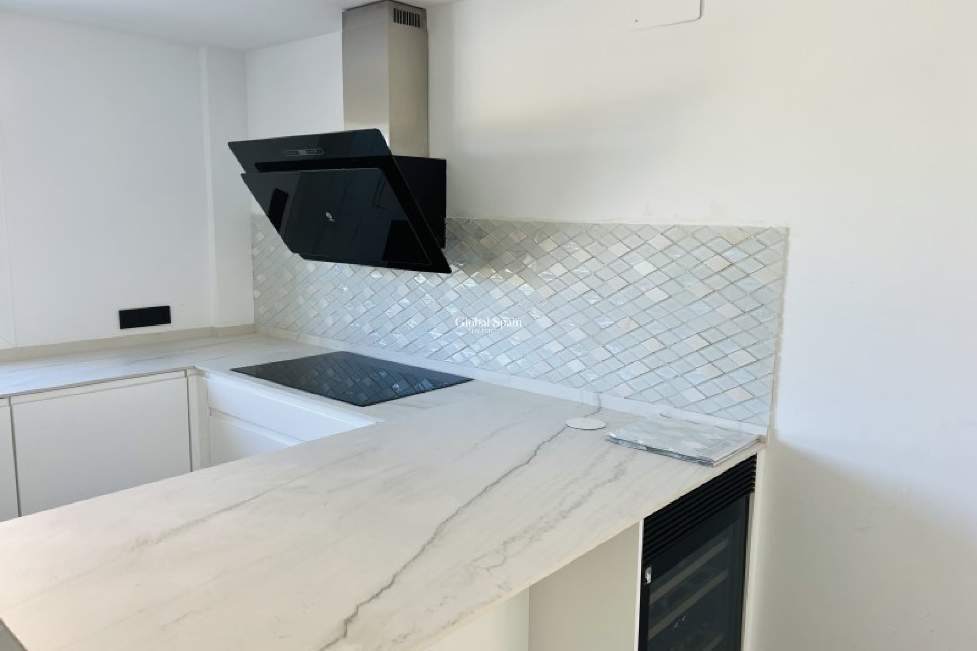 Wederverkoop - VILLA -
ALFAZ DEL PI - Costa Blanca