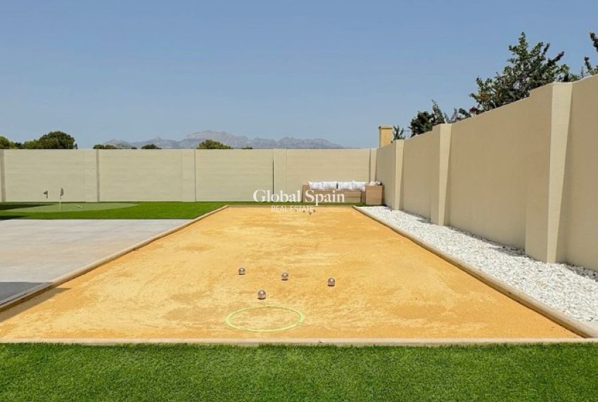 Wederverkoop - VILLA -
ALFAZ DEL PI - Costa Blanca