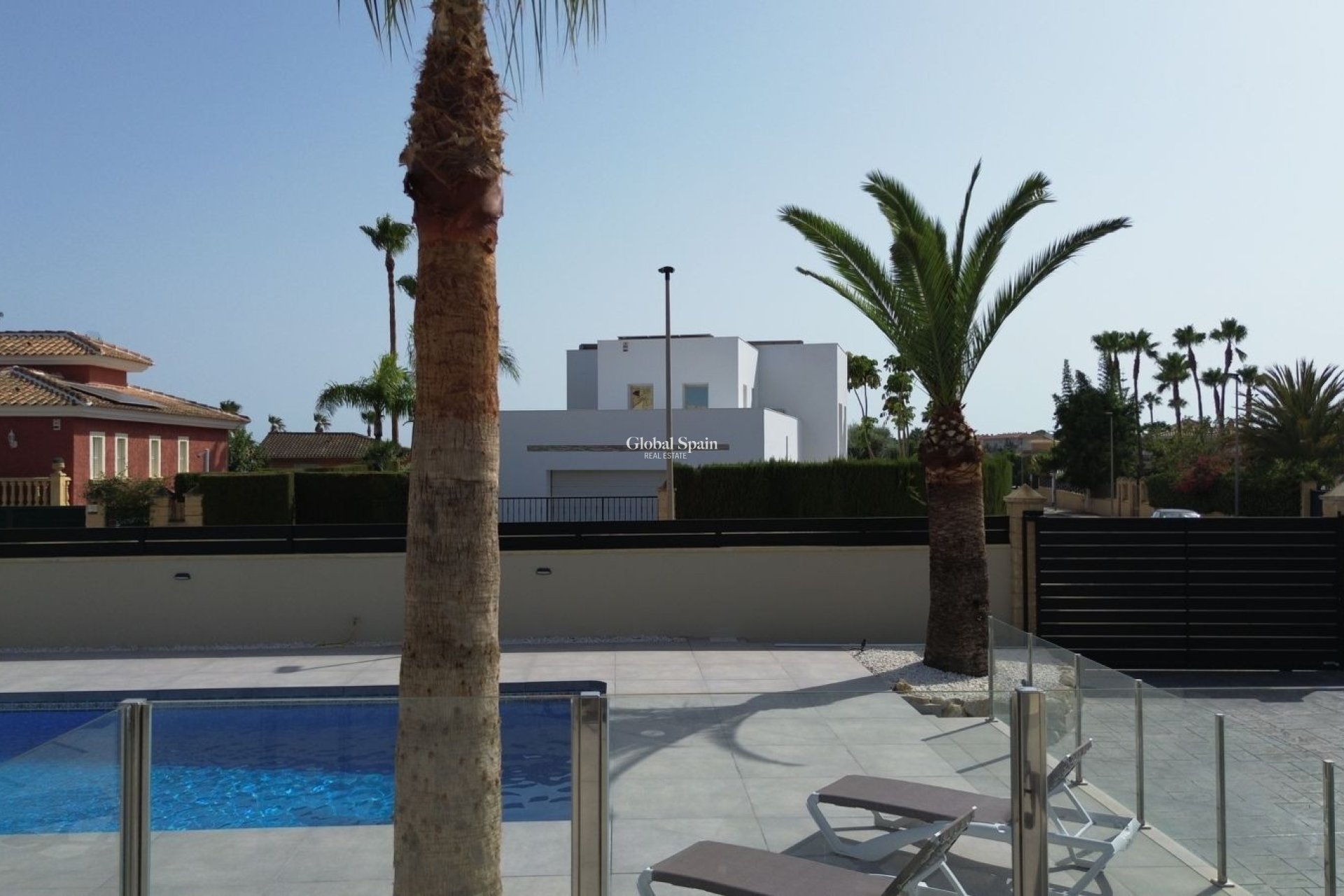Wederverkoop - VILLA -
ALFAZ DEL PI - Costa Blanca