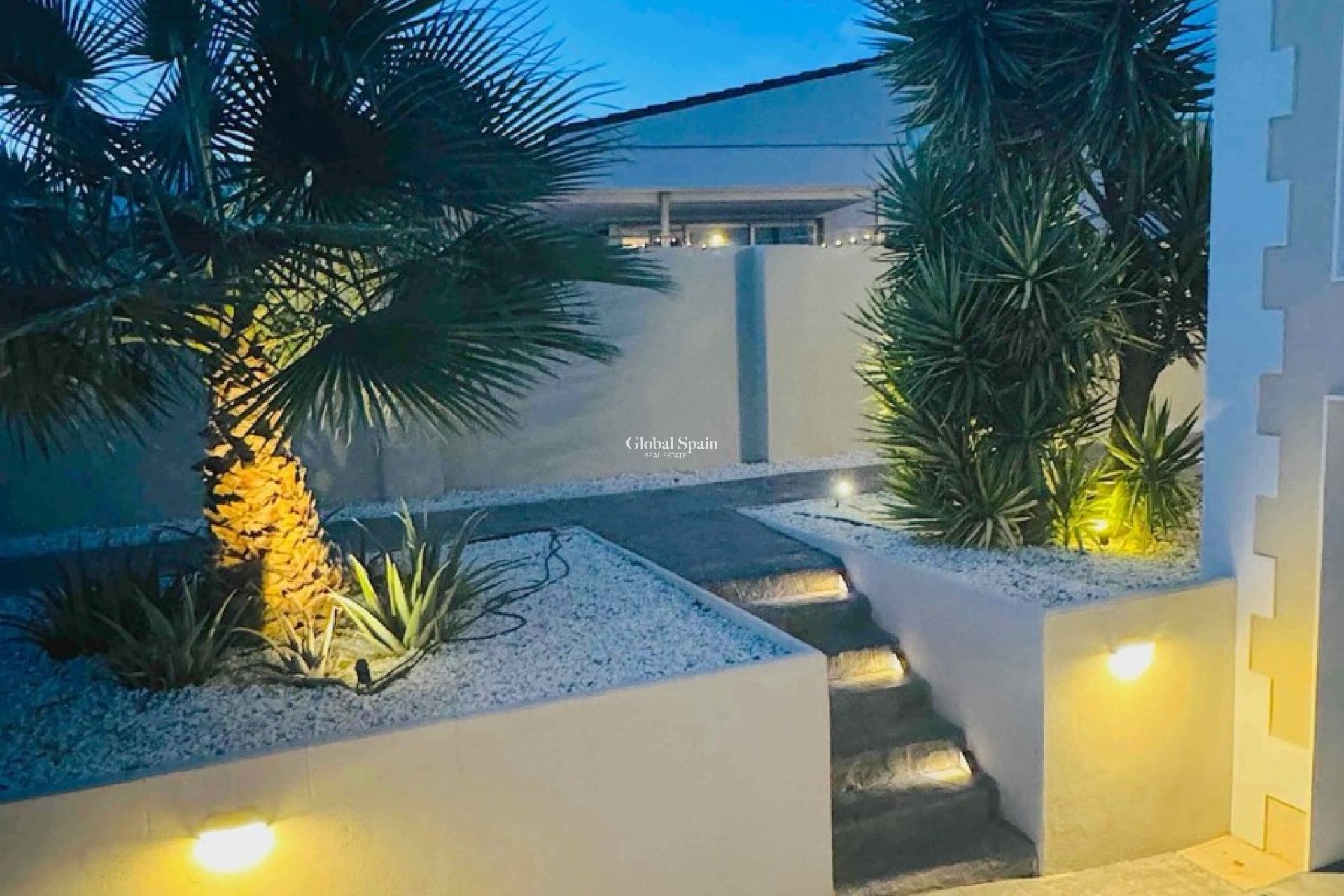 Wederverkoop - VILLA -
ALFAZ DEL PI - Costa Blanca