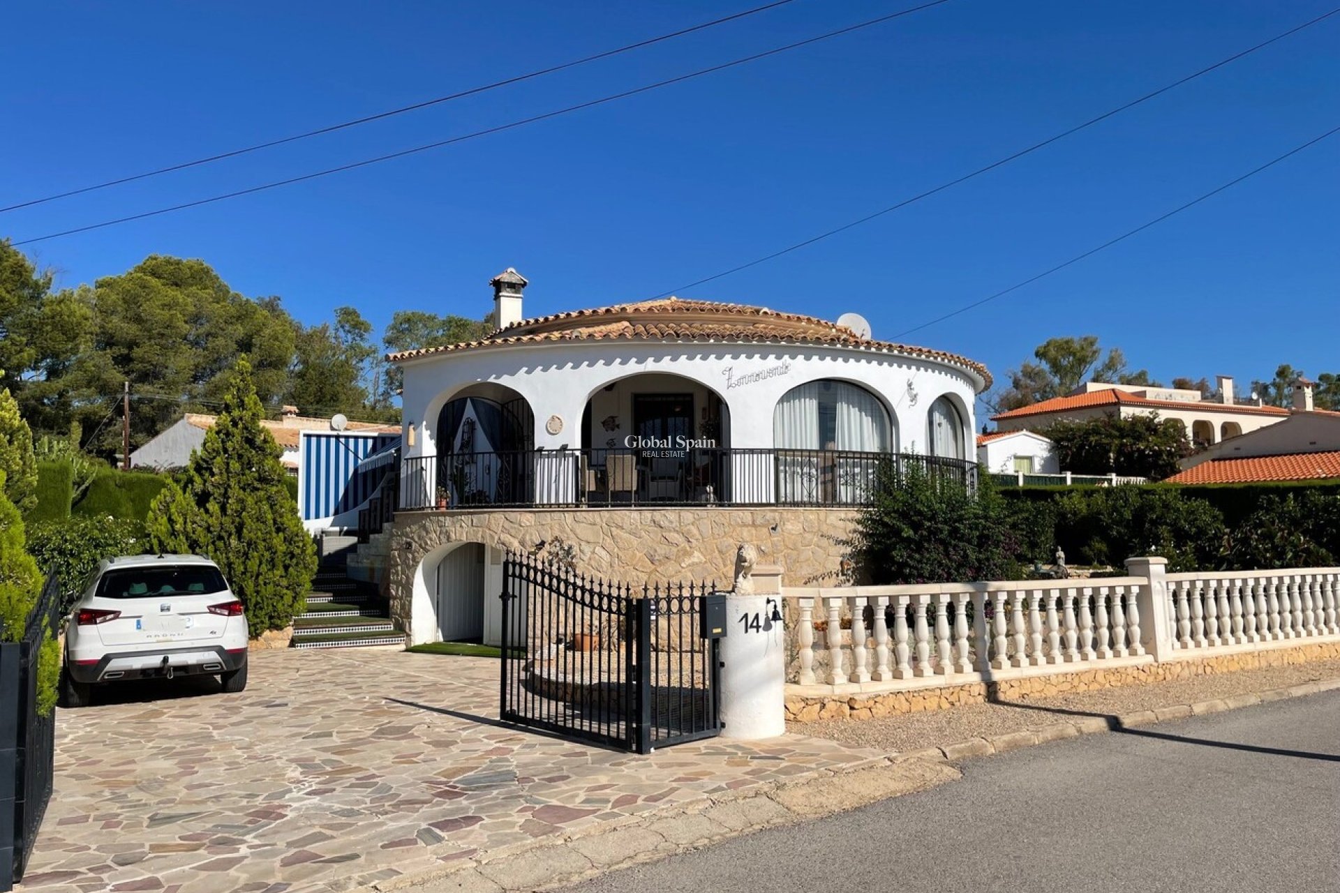 Wederverkoop - VILLA -
ALFAZ DEL PI - Costa Blanca
