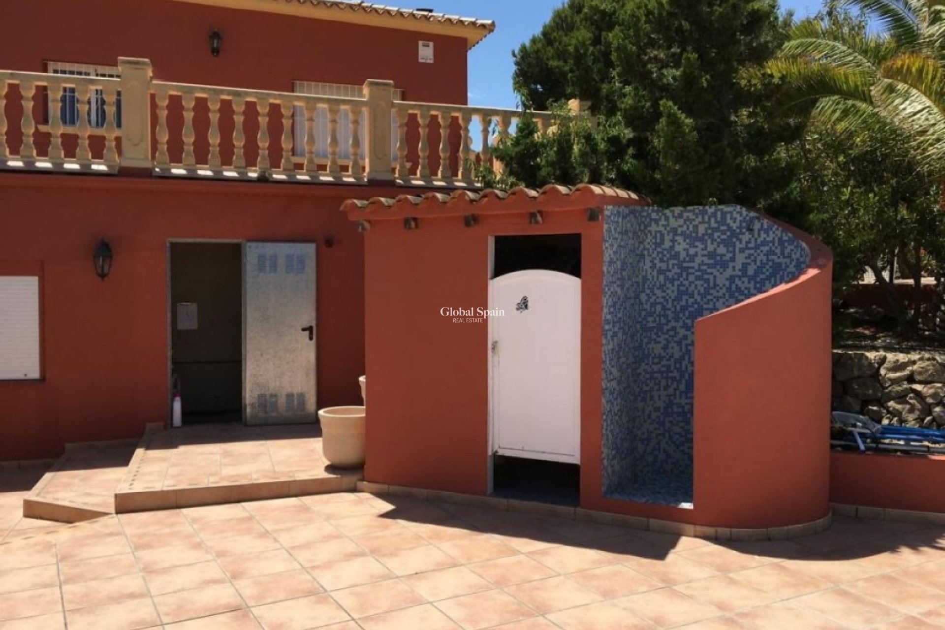 Wederverkoop - VILLA -
ALFAZ DEL PI - Costa Blanca