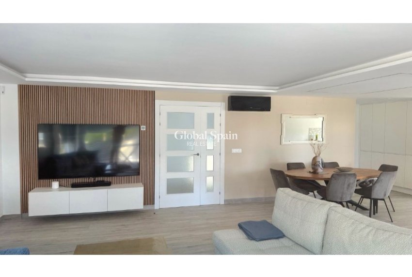 Wederverkoop - VILLA -
ALFAZ DEL PI - Costa Blanca