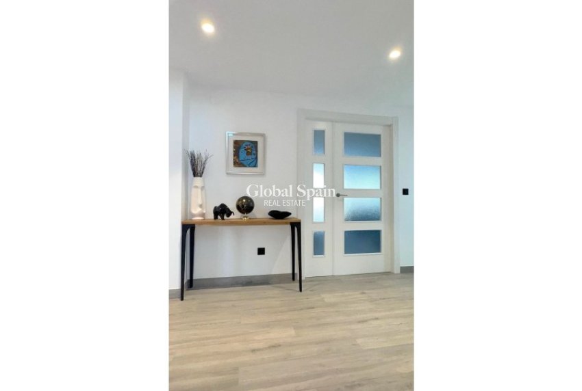 Wederverkoop - VILLA -
ALFAZ DEL PI - Costa Blanca