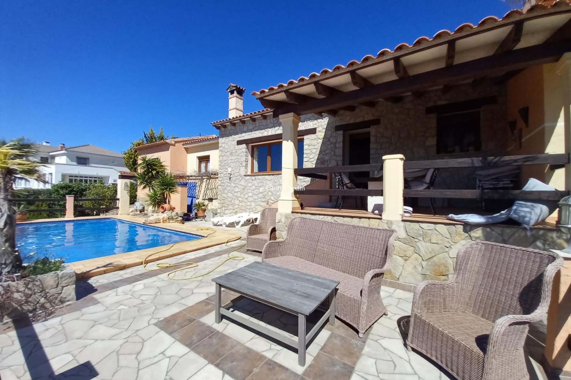 Wederverkoop - VILLA -
ALFAZ DEL PI