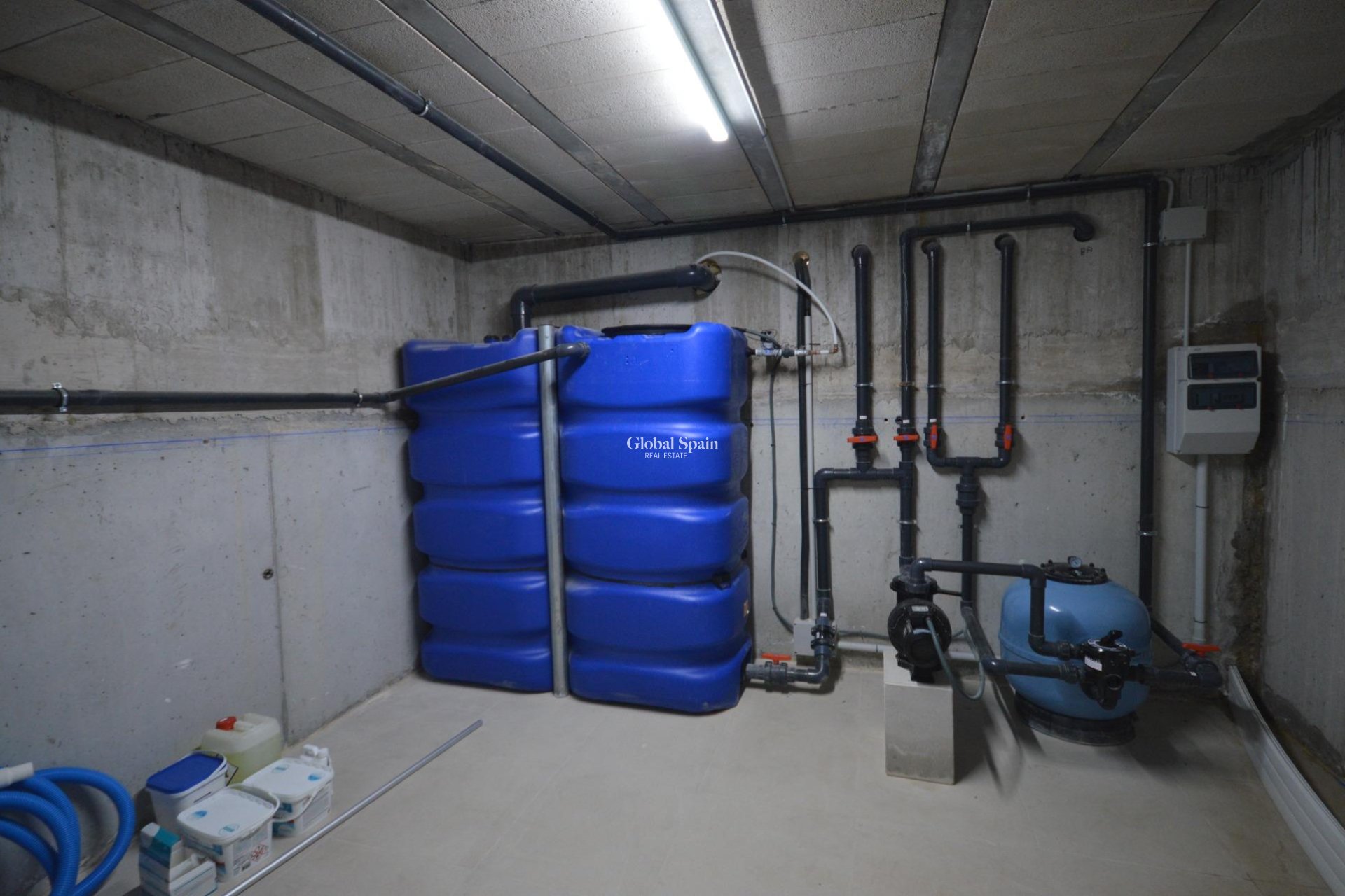 Wederverkoop - VILLA -
ALGORFA - Comunidad valenciana