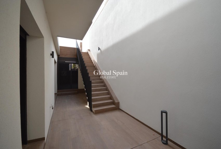 Wederverkoop - VILLA -
ALGORFA - Comunidad valenciana