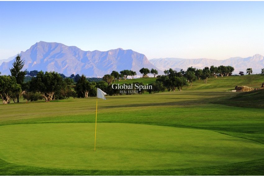 Wederverkoop - VILLA -
ALGORFA - Inland