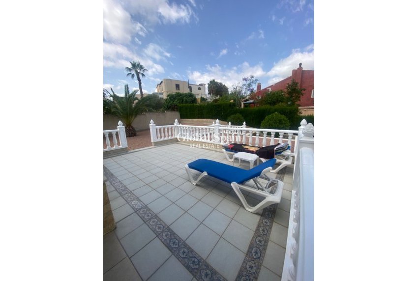 Wederverkoop - VILLA -
ALGORFA - Inland