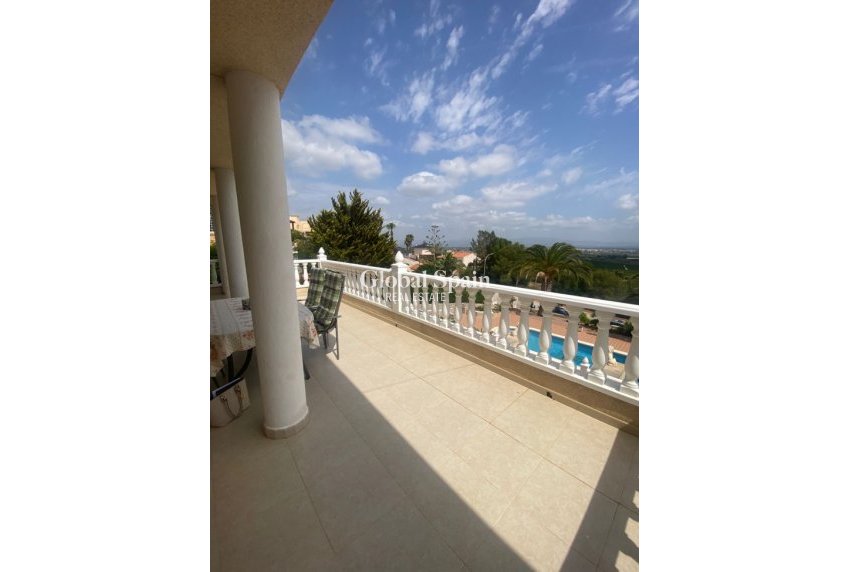 Wederverkoop - VILLA -
ALGORFA - Inland