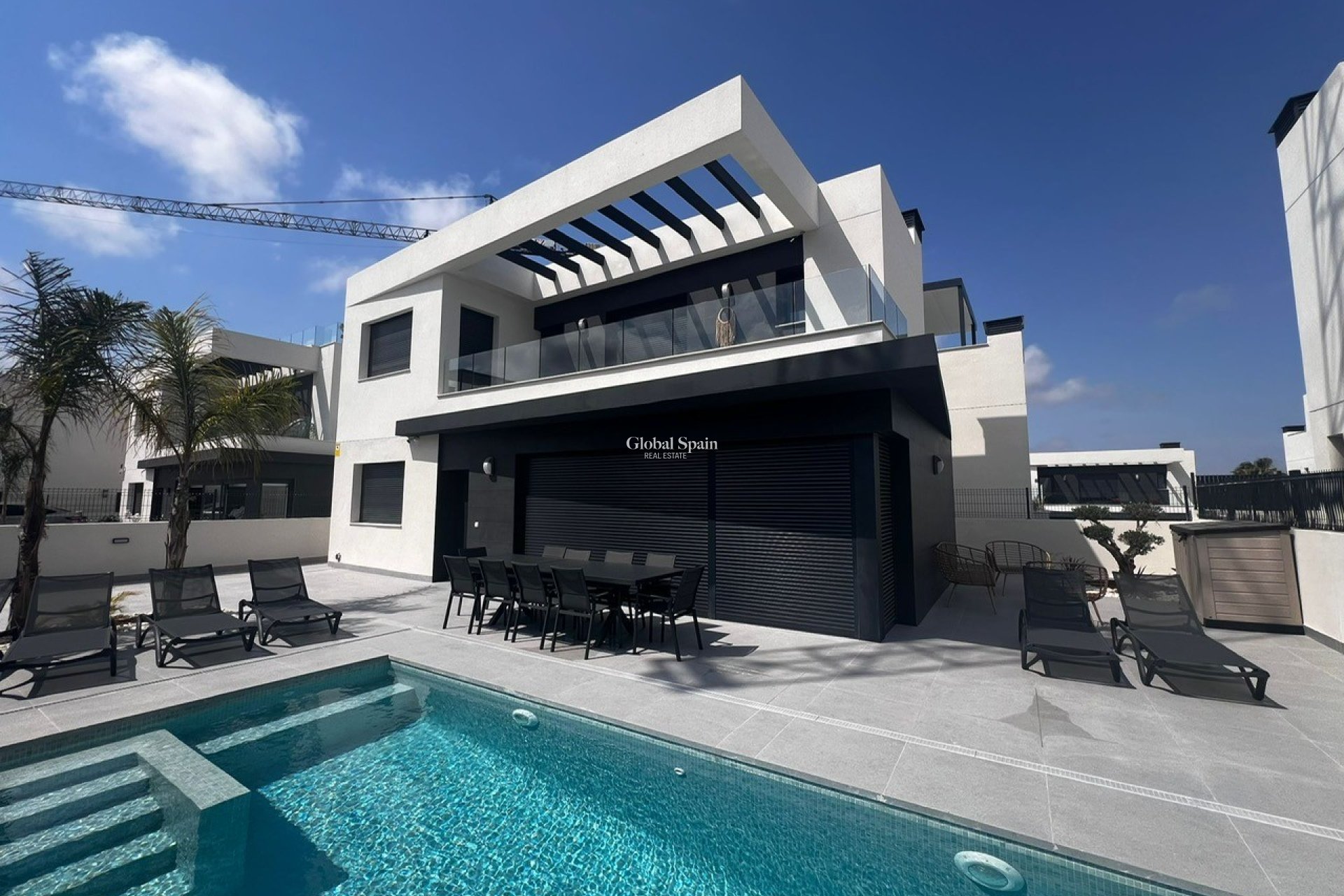 Wederverkoop - VILLA -
ALGORFA - Inland