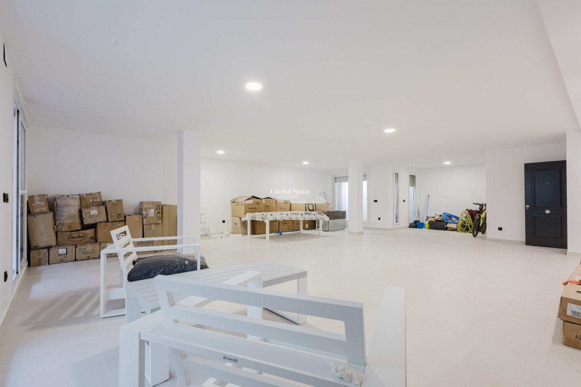 Wederverkoop - VILLA -
ALGORFA - Inland