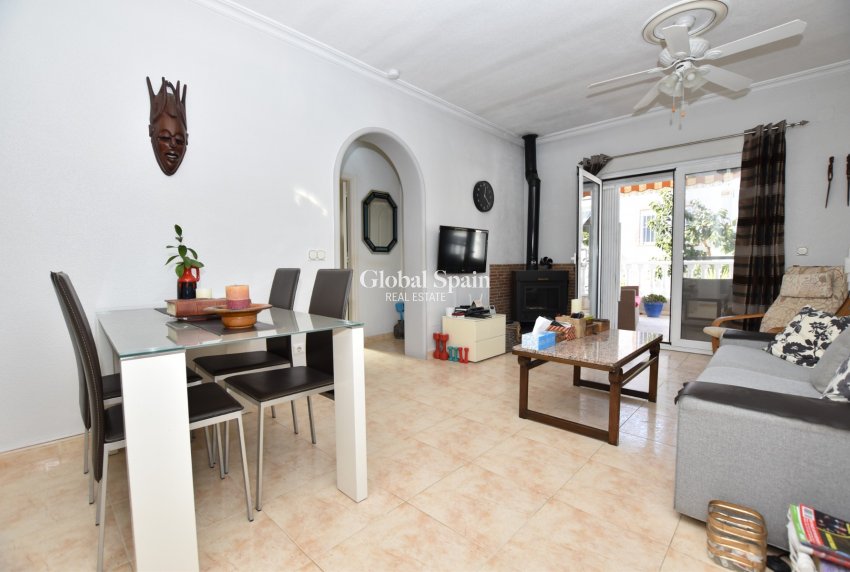 Wederverkoop - VILLA -
ALGORFA - Inland