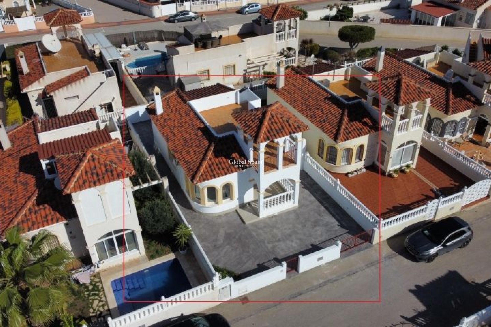 Wederverkoop - VILLA -
ALGORFA - Inland