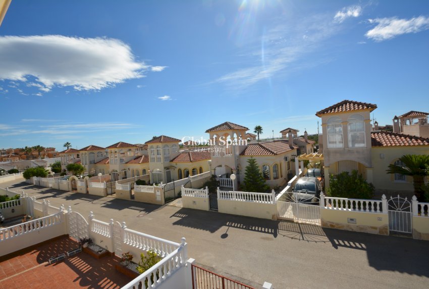 Wederverkoop - VILLA -
ALGORFA - Inland