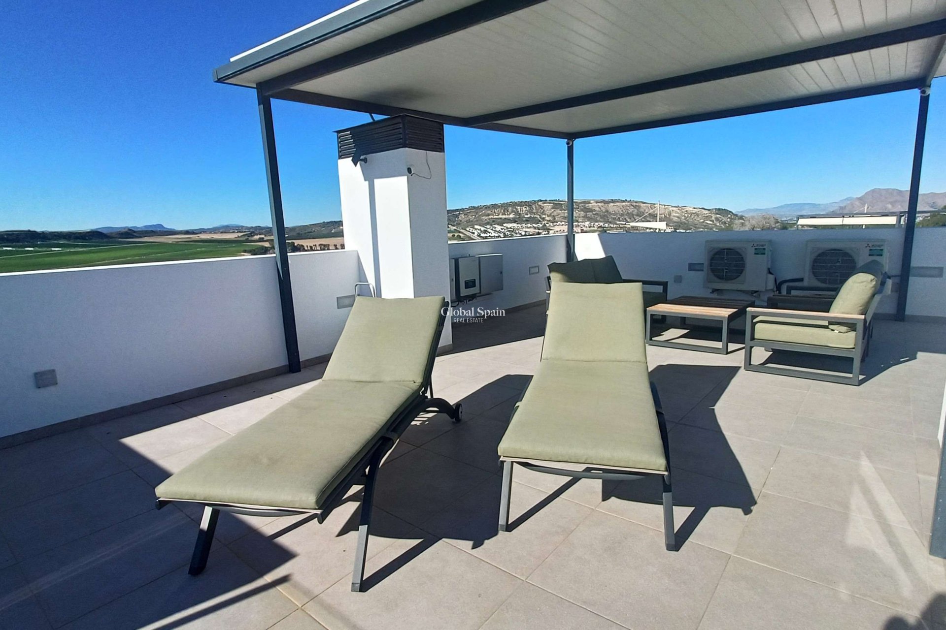 Wederverkoop - VILLA -
ALGORFA - Inland