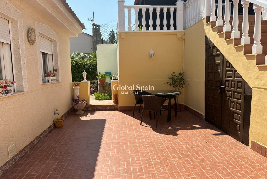 Wederverkoop - VILLA -
ALGORFA - Inland