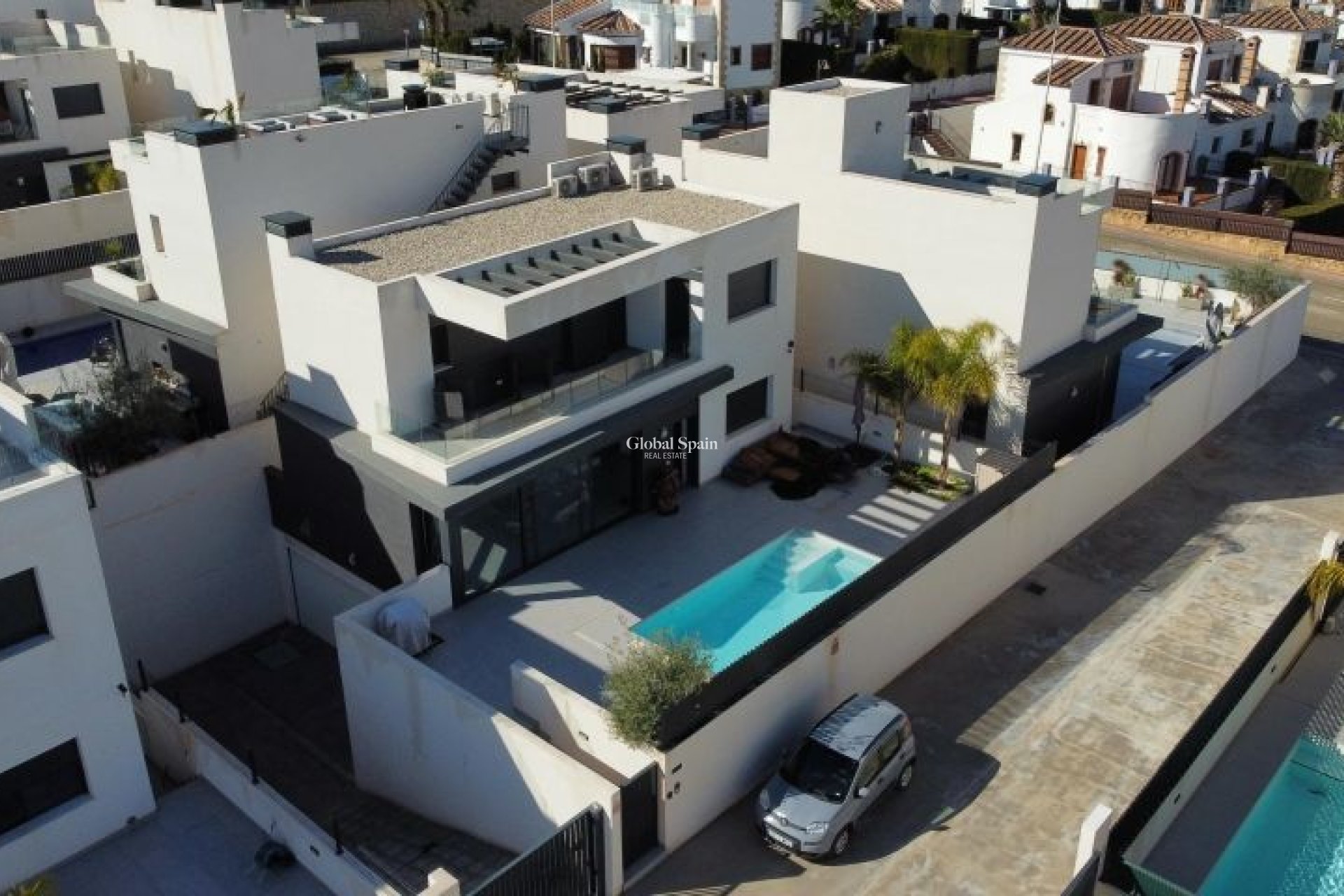 Wederverkoop - VILLA -
ALGORFA - Inland