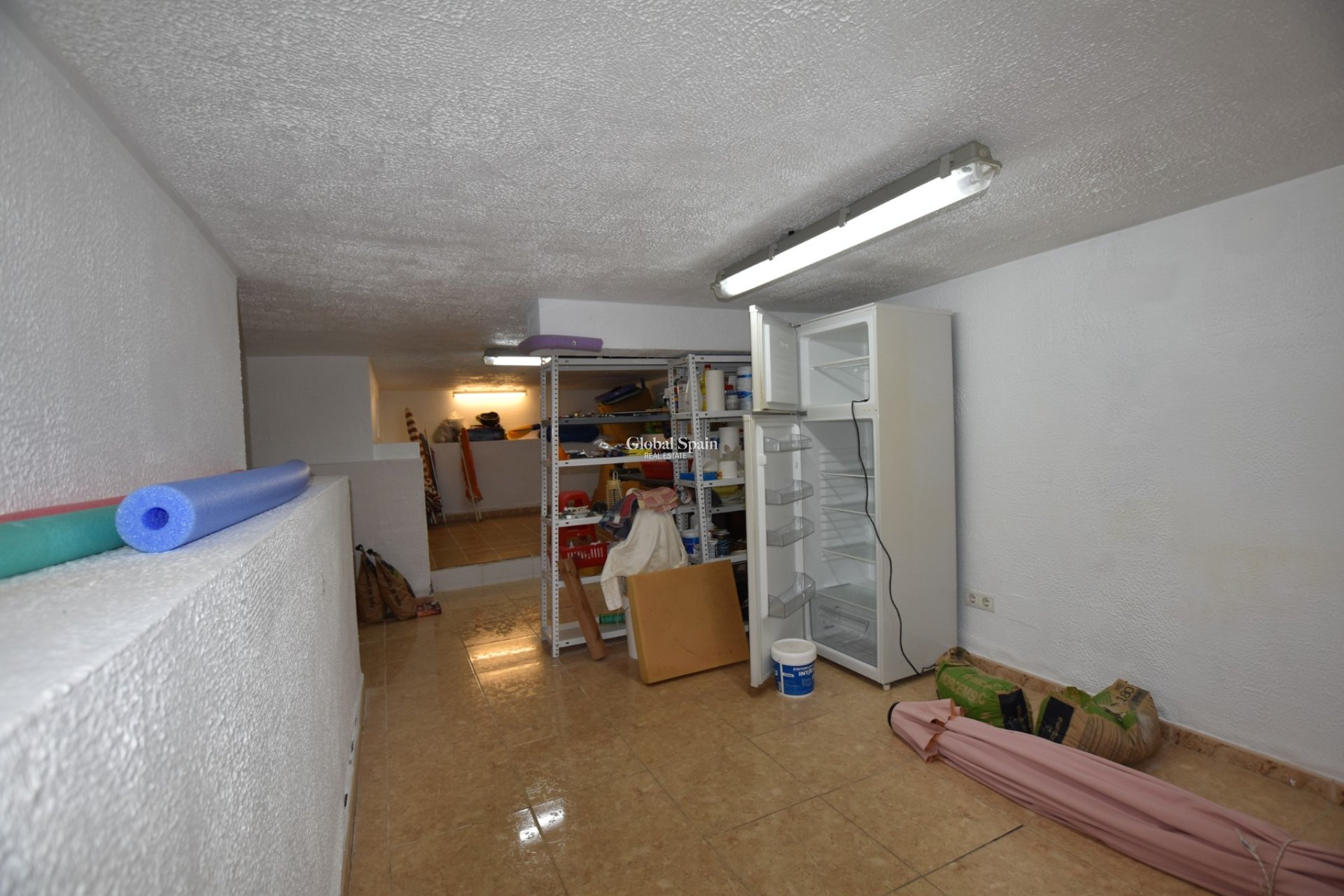 Wederverkoop - VILLA -
ALGORFA - Inland