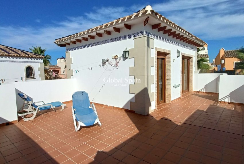 Wederverkoop - VILLA -
ALGORFA - Inland