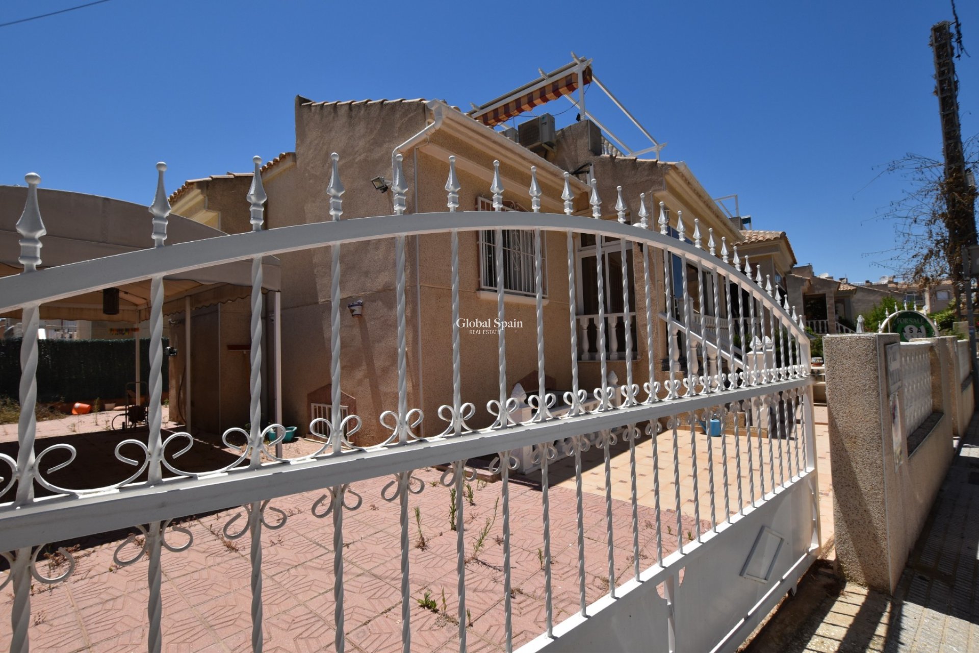 Wederverkoop - VILLA -
ALGORFA - Inland