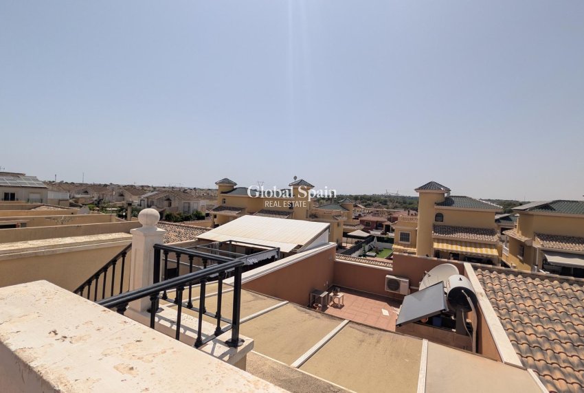 Wederverkoop - VILLA -
ALGORFA - Inland