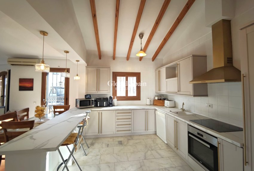 Wederverkoop - VILLA -
ALGORFA - Inland
