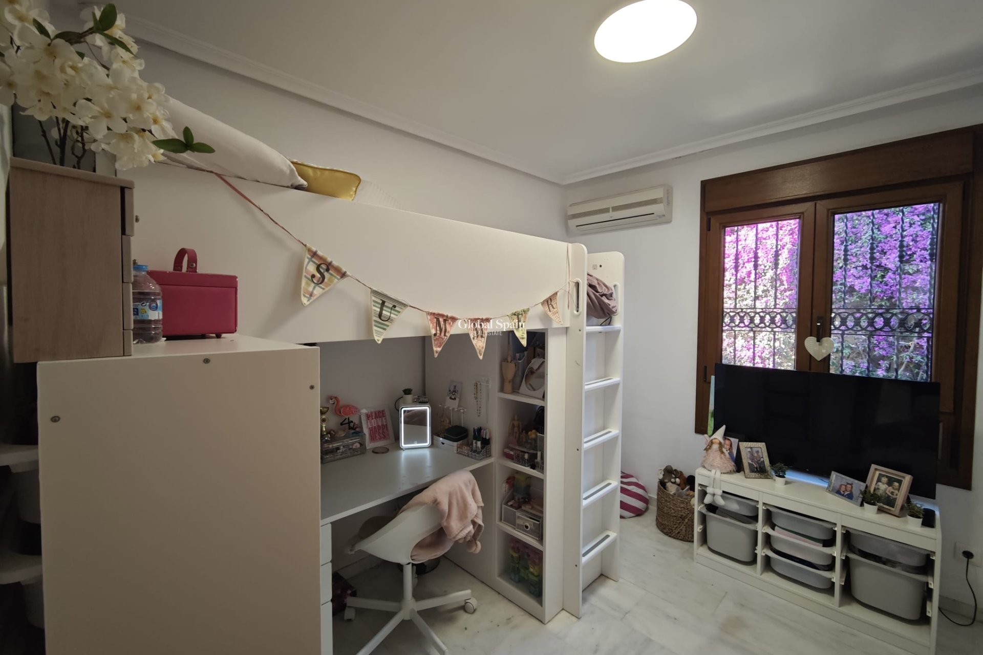 Wederverkoop - VILLA -
ALGORFA - Inland