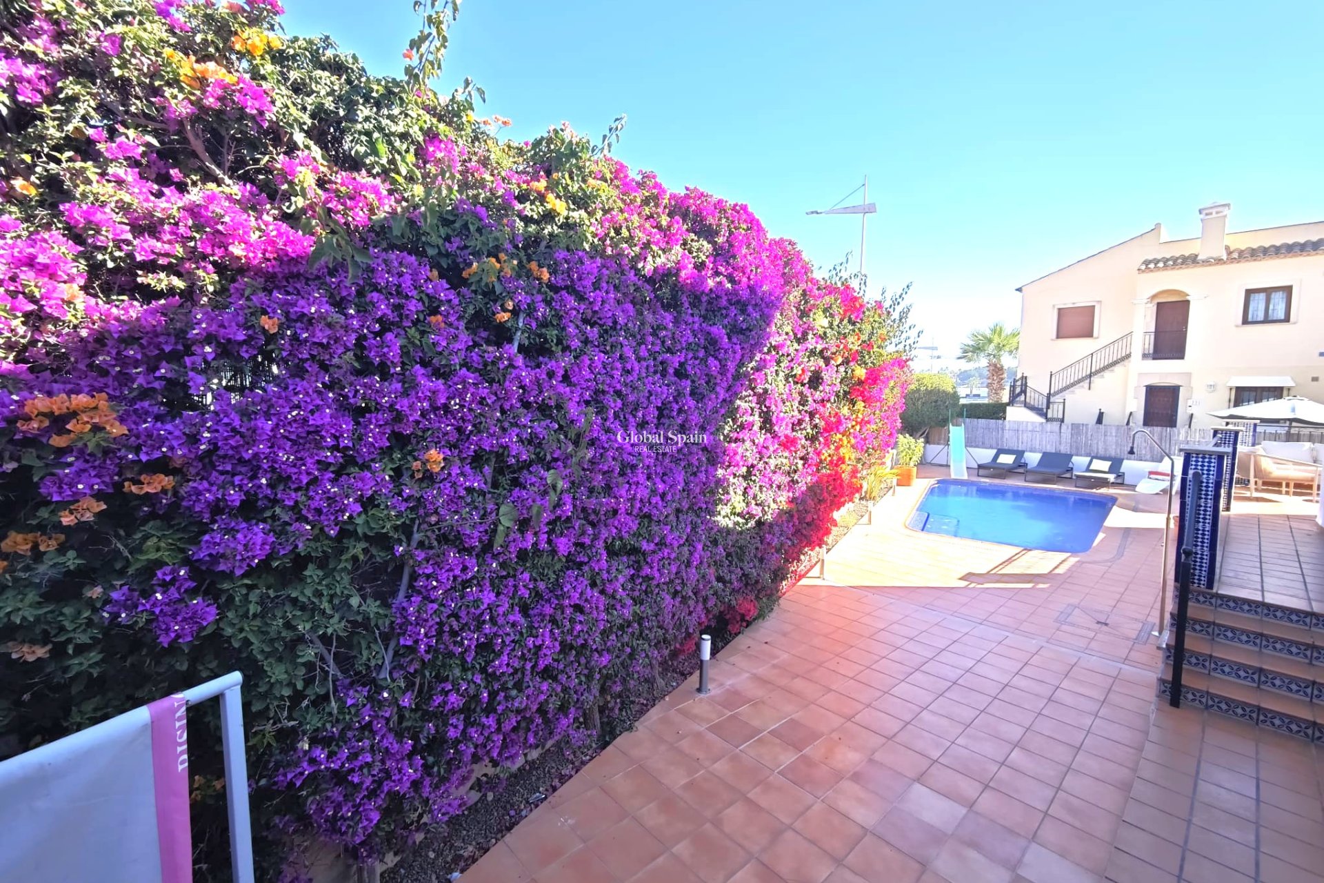 Wederverkoop - VILLA -
ALGORFA - Inland