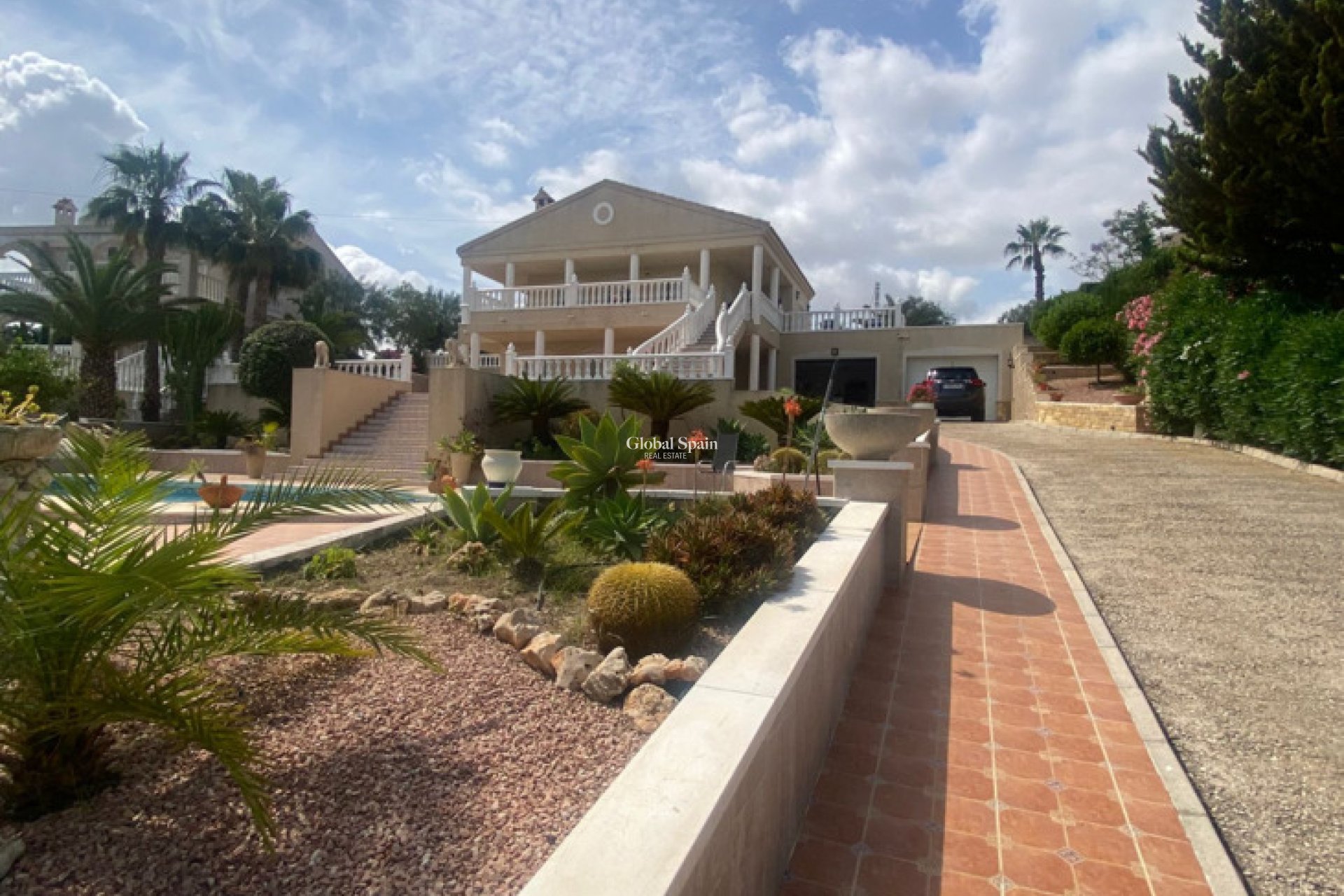 Wederverkoop - VILLA -
ALGORFA - Inland