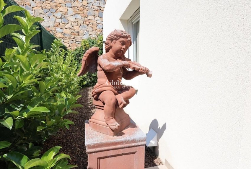 Wederverkoop - VILLA -
ALGORFA - Inland