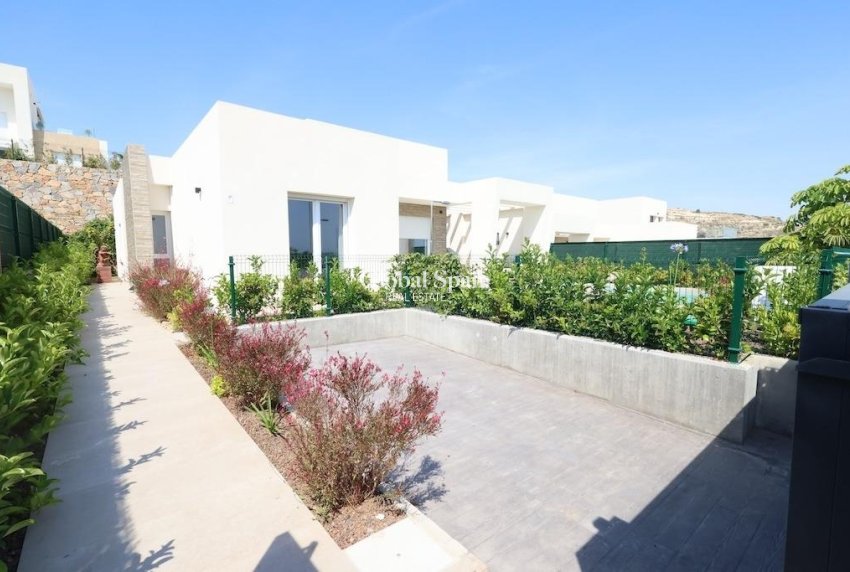 Wederverkoop - VILLA -
ALGORFA - Inland