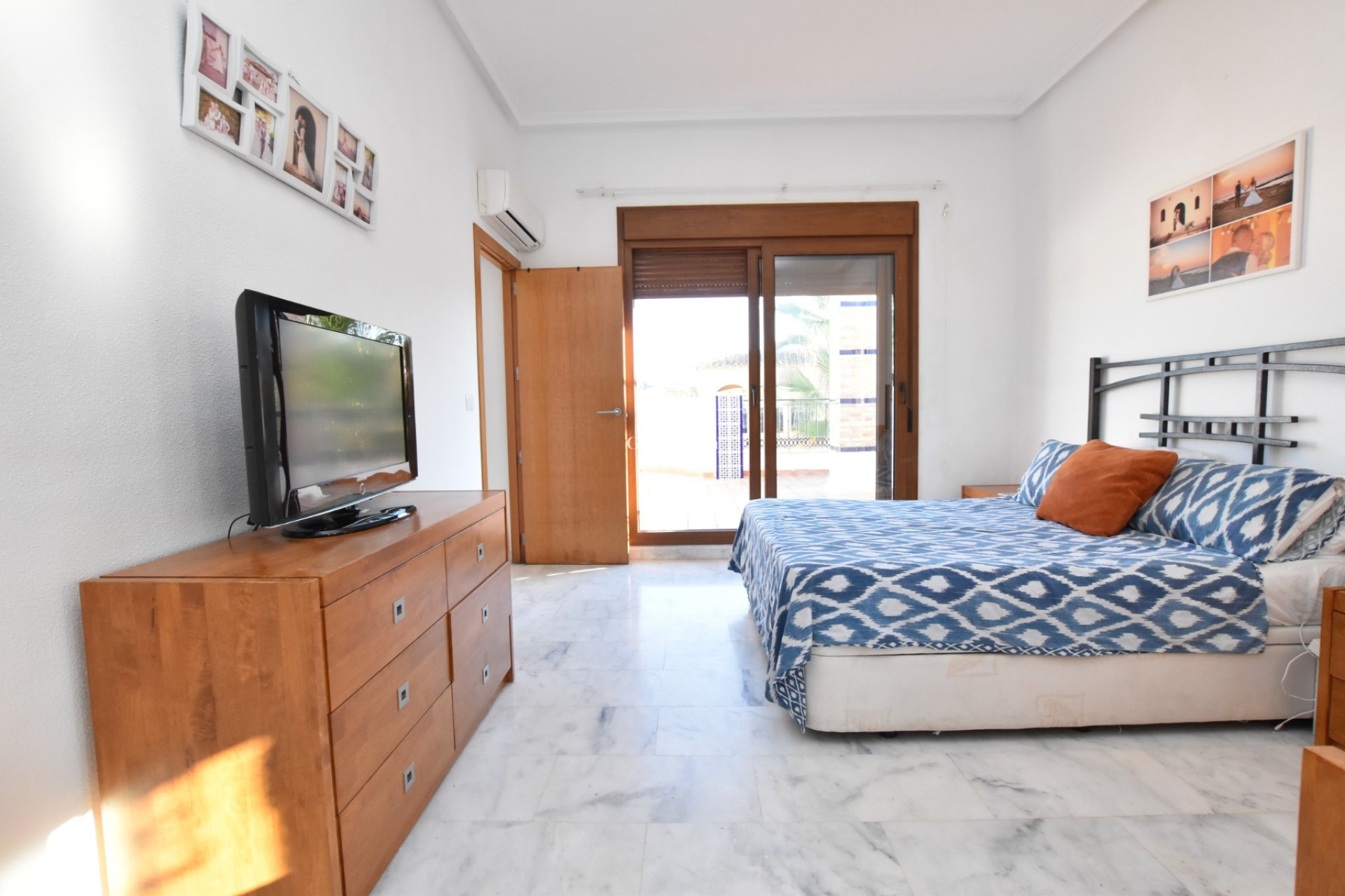 Wederverkoop - VILLA -
ALGORFA - Inland