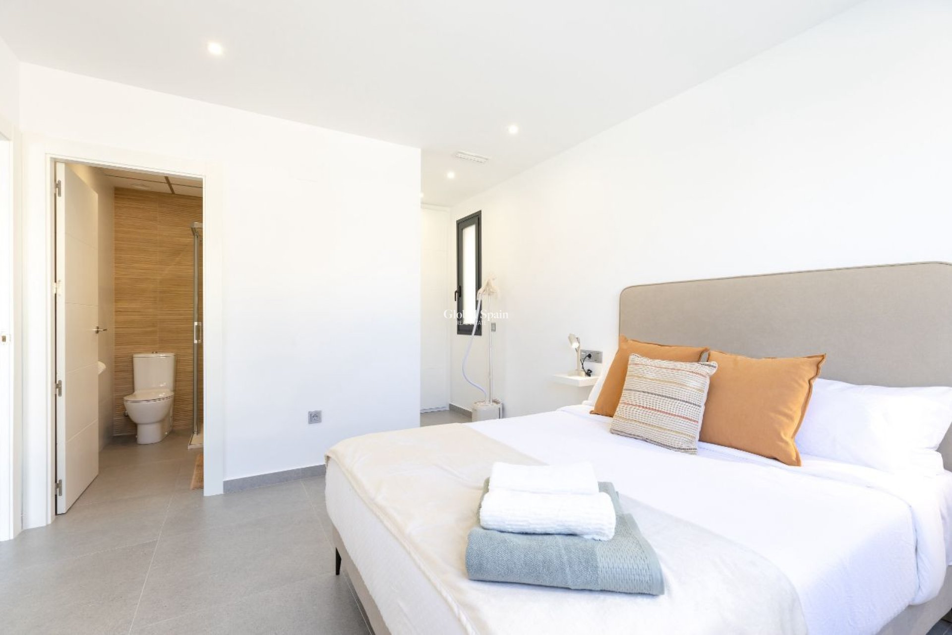 Wederverkoop - VILLA -
ALGORFA - LA FINCA GOLF / ALGORFA