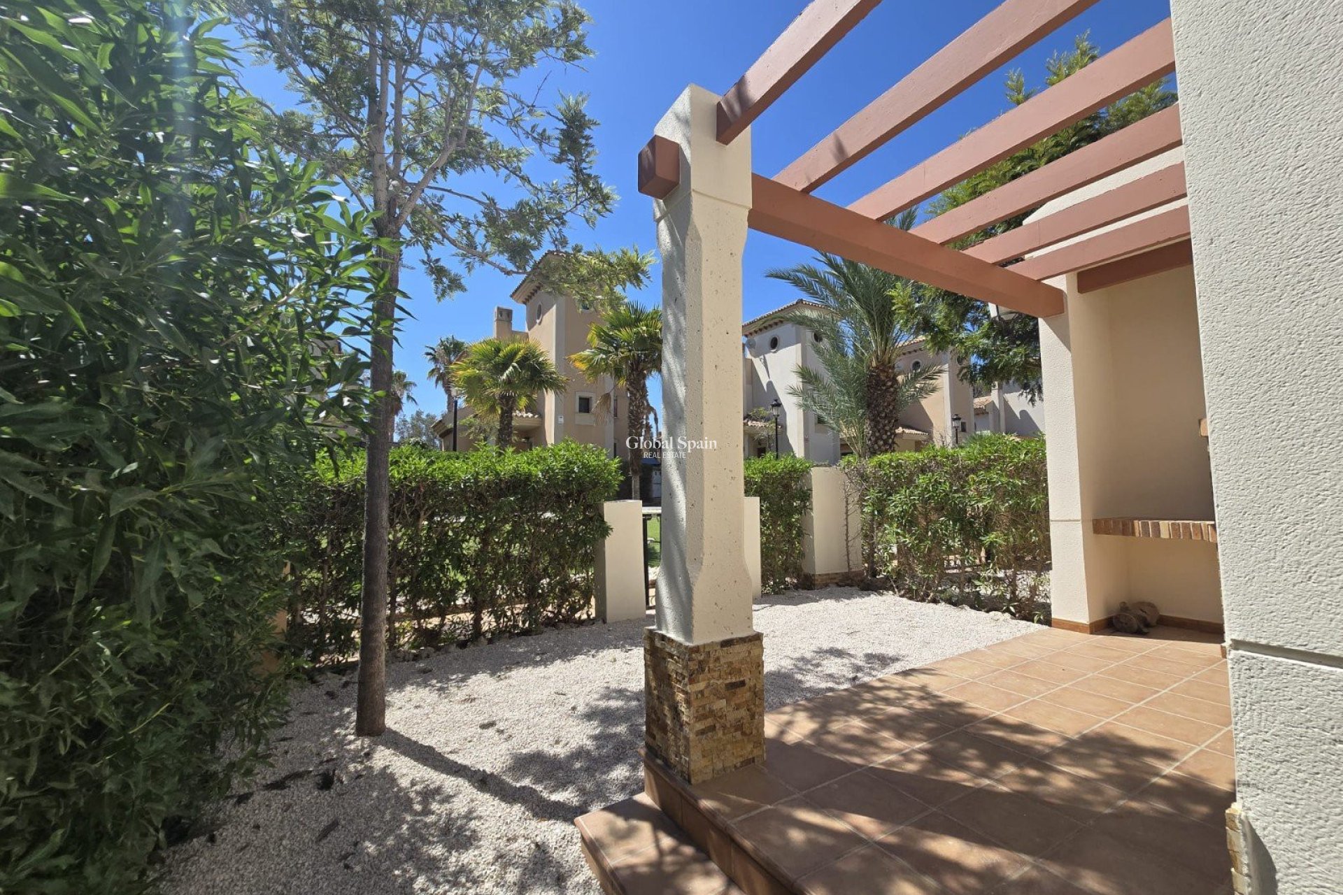 Wederverkoop - VILLA -
ALGORFA - LA FINCA GOLF / ALGORFA