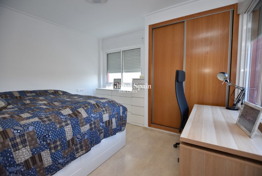 Wederverkoop - VILLA -
ALGORFA - LA FINCA GOLF / ALGORFA