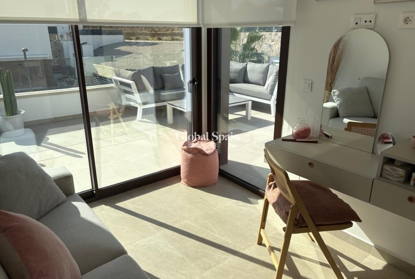 Wederverkoop - VILLA -
ALGORFA - LA FINCA GOLF / ALGORFA